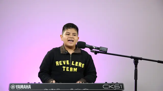 Dalam dunia musik Indonesia, kehadiran lagu yang mampu menyentuh hati pendengarnya selalu dinanti-nanti. Kali ini, Prince Poetiray kembali menunjukkan kualitasnya dengan merilis single terbaru berjudul **"Sahabatmu"**. Lagu ini mengangkat tema tentang arti penting sebuah persahabatan yang abadi dan tak lekang oleh waktu, menghadirkan kisah yang penuh kehangatan dan nostalgia.